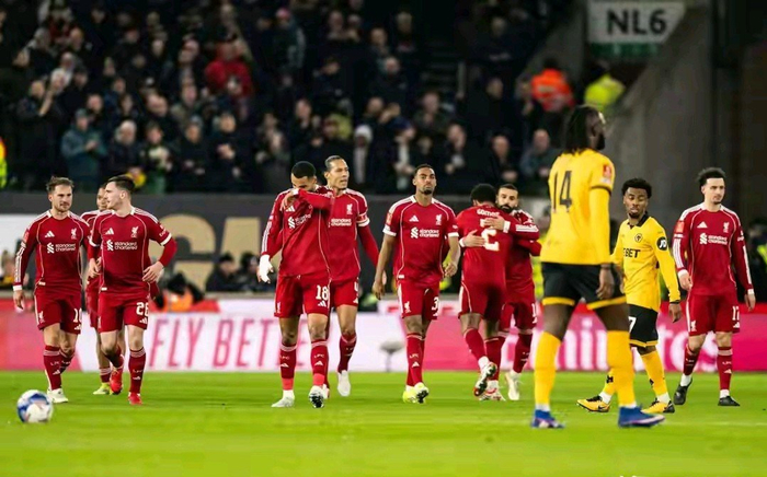 利物浦欧冠收入暴涨助营收破7亿英超第二