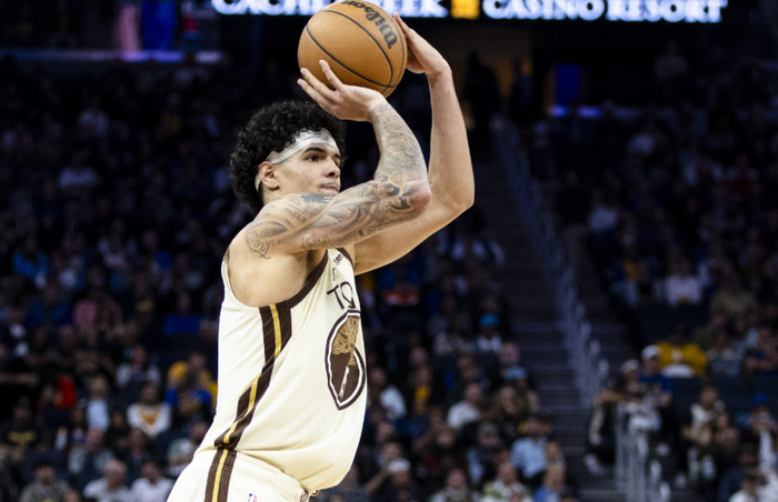 勇士新星桑托斯崛起成核心 高球商引领进攻革命