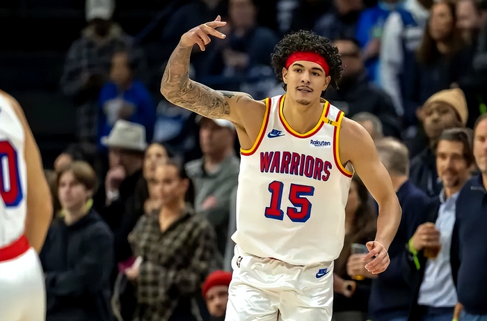 勇士新星桑托斯崛起成核心 高球商引领进攻革命