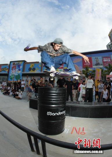 首届海峡两岸（深圳）滑板交流盛会在深圳揭幕